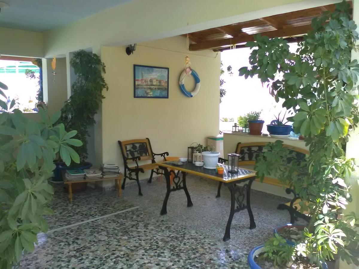 Kotsifas Rooms Тирос Экстерьер фото